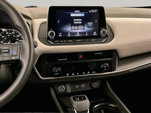 Used 2023 Nissan Rogue SV AWD/4WD image 6