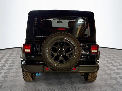 Used 2023 Jeep Wrangler Unlimited AWD/4WD image 7