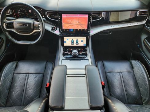 Certified 2022 Jeep Grand Wagoneer Series III w/ Flexible Seating Group AWD/4WD image 27