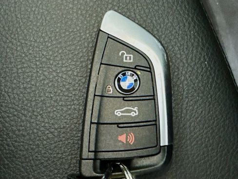 Used 2021 BMW X1 sDrive28i w/ M Sport Package image 38
