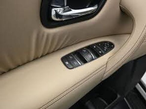 Used 2024 Nissan Armada SL image 24