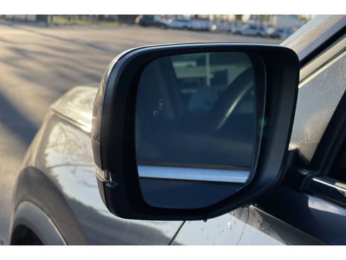 Used 2023 Honda Pilot EX-L image 19