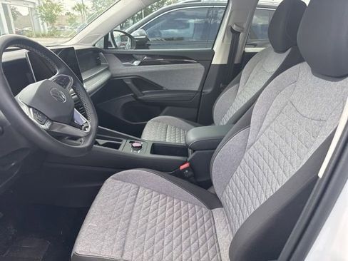 Used 2025 Volkswagen Tiguan S FWD image 15
