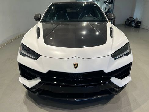 Used 2024 Lamborghini Urus Performante AWD/4WD image 9