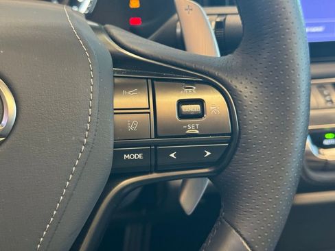 Certified 2024 Lexus LC 500 Convertible image 30