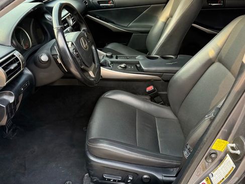 Used 2016 Lexus IS 200t image 12