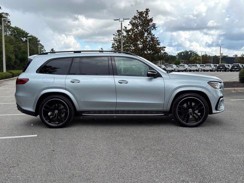 Used 2025 Mercedes-Benz GLS 450 4MATIC image 6