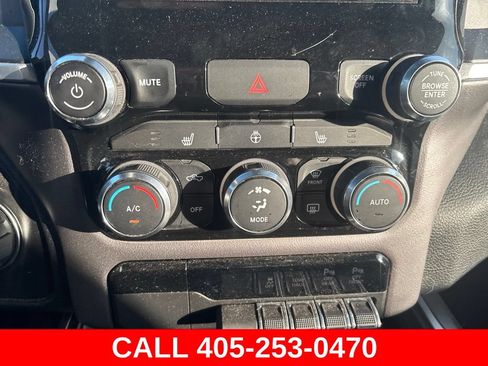 Used 2022 RAM 1500 Big Horn w/ Night Edition AWD/4WD image 10