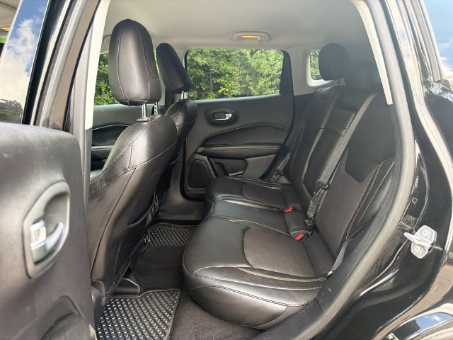 Used 2018 Jeep Compass Latitude w/ Popular Equipment Group AWD/4WD image 18