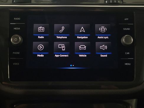 Used 2022 Volkswagen Tiguan SE FWD image 25