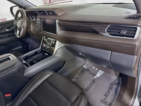 Used 2022 GMC Yukon Denali AWD/4WD image 35