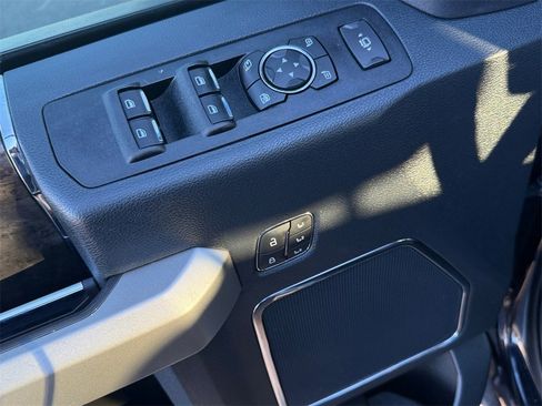 Used 2022 Ford F250 Lariat w/ Tremor Off-Road Package image 11