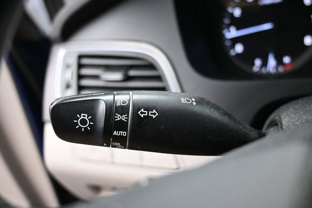 Used 2017 Hyundai Sonata Sport w/ Value Edition Package 02 FWD image 28