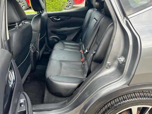 Used 2019 Nissan Rogue Sport SL AWD/4WD image 16