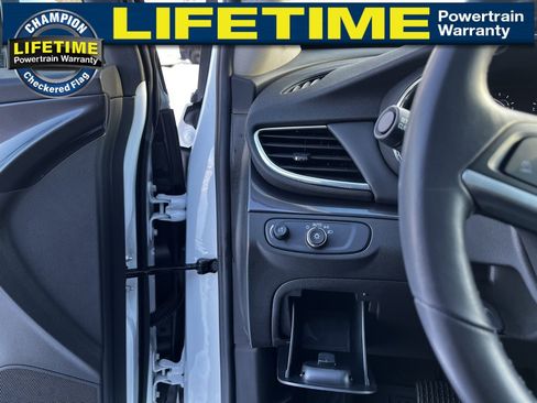 Certified 2022 Buick Encore Preferred w/ Safety Package image 20