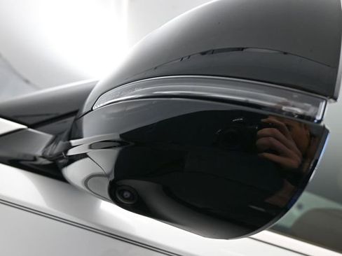 New 2026 Nissan Armada SL w/ Captain's Chari Seat Package image 17