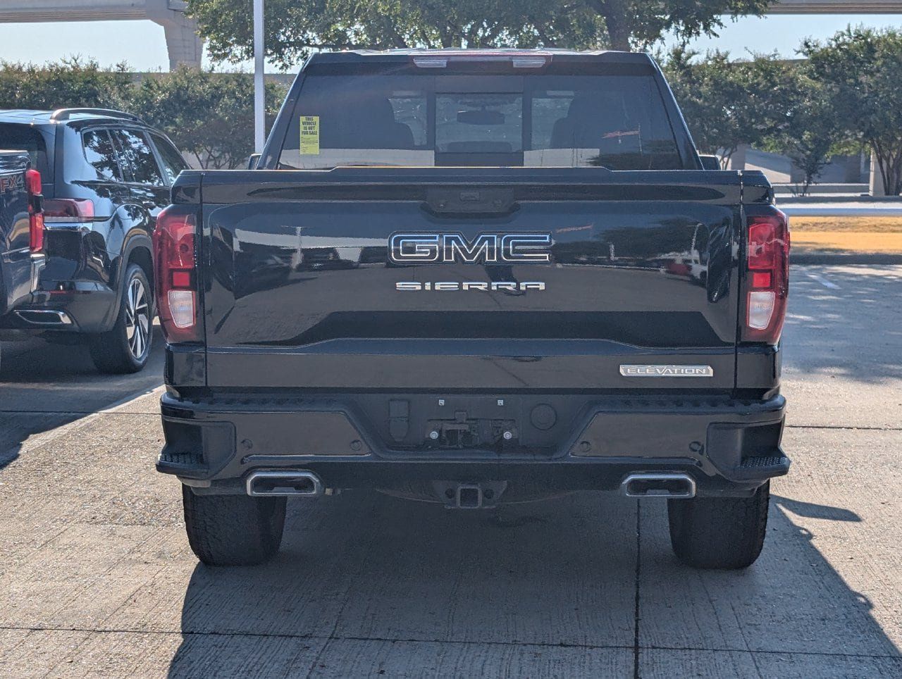 Used 2025 GMC Sierra 1500 Elevation w/ Elevation Premium Package AWD/4WD image 5