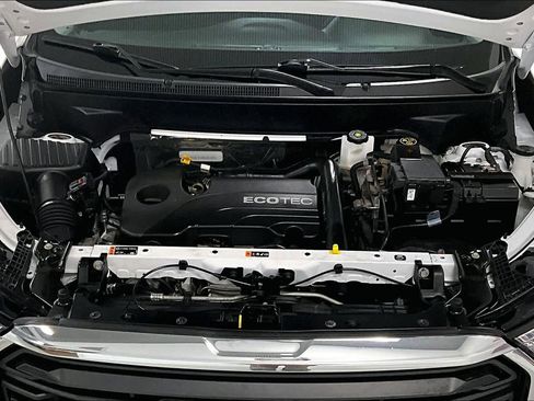 Used 2022 GMC Terrain SLE w/ Driver Convenience Package image 9