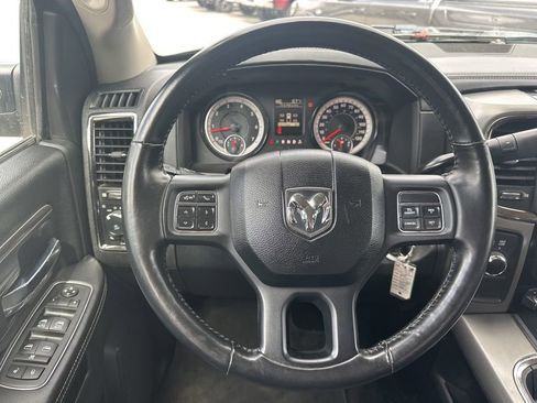 Used 2018 RAM 2500 Big Horn w/ Sport Appearance Group AWD/4WD image 19