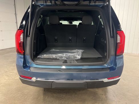 New 2026 GMC Yukon XL Elevation image 6