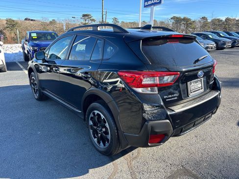 Used 2023 Subaru Crosstrek 2.0i Premium image 5