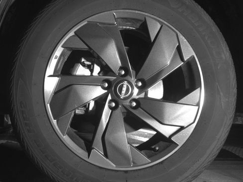 Used 2025 Nissan Rogue SV AWD/4WD image 12