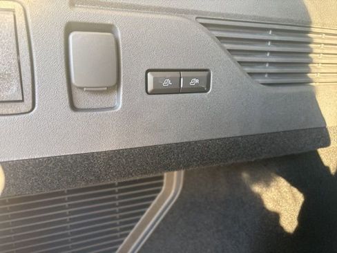 New 2026 Lincoln Nautilus Reserve image 7