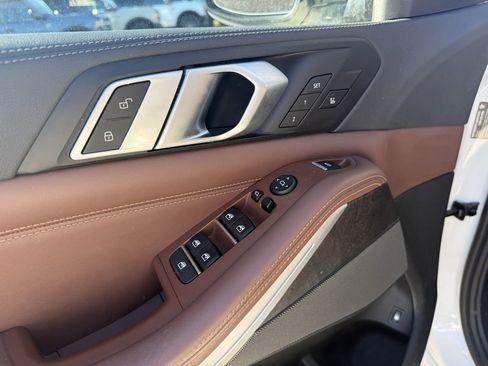 Used 2023 BMW X5 xDrive45e w/ Executive Package image 16