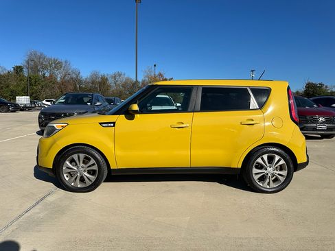 Used 2015 Kia Soul + image 7