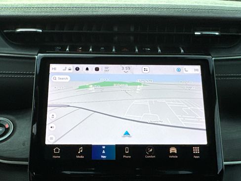 Used 2024 Jeep Grand Cherokee L Limited image 13