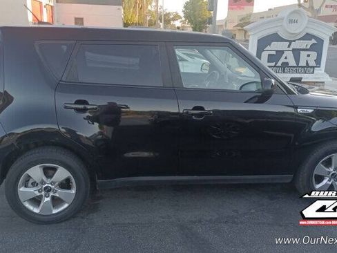 Used 2019 Kia Soul FWD image 4