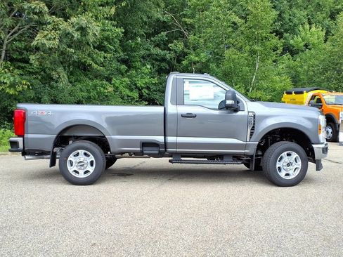 New 2026 Ford F250 XLT w/ Snow Plow Prep Package AWD/4WD image 4