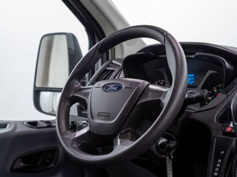 Used 2018 Ford Transit 350 XL image 19