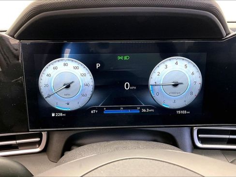 Certified 2023 Hyundai Elantra SEL w/ Convenience Package image 21