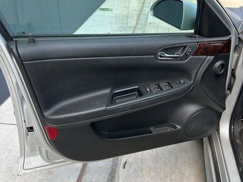 Used 2013 Chevrolet Impala LT image 7