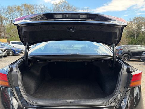 Used 2025 Nissan Altima 2.5 SV image 31