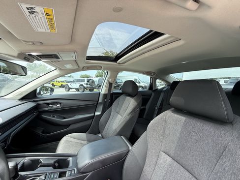 Used 2024 Honda Accord EX image 28