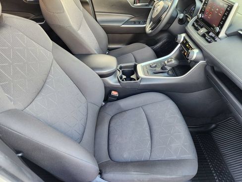 Used 2020 Toyota RAV4 XLE w/ Convenience Package AWD/4WD image 14
