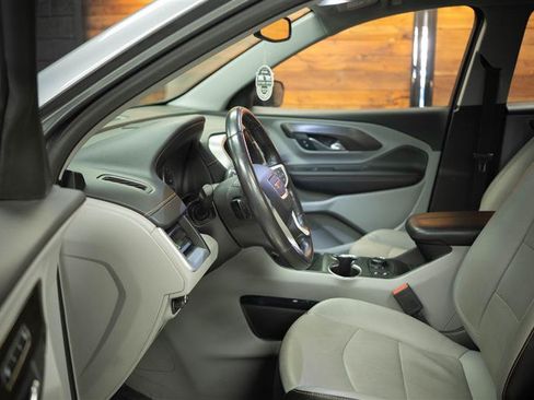 Used 2020 GMC Terrain SLT w/ Preferred Package FWD image 8