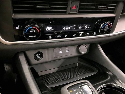 New 2026 Nissan Rogue SV AWD/4WD image 27