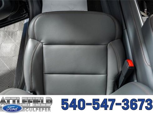 New 2025 Ford Expedition Active image 34