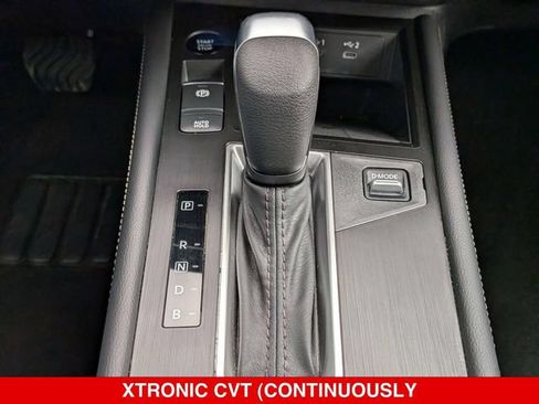 Certified 2025 Nissan Kicks SV AWD/4WD image 28