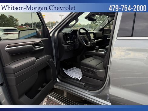 New 2026 Chevrolet Silverado 1500 LTZ w/ LTZ Premium Package image 9