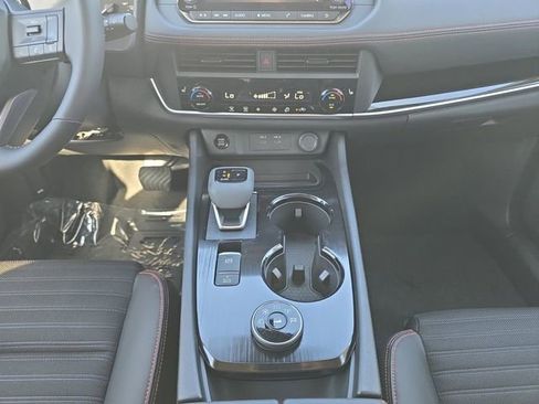 New 2026 Nissan Rogue SV AWD/4WD image 3