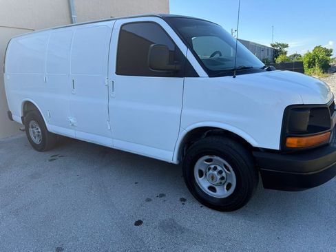 Used 2003 Chevrolet Express 3500 image 7