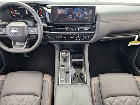 New 2026 Nissan Pathfinder Platinum FWD image 20
