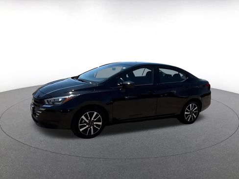 Used 2025 Nissan Versa SV FWD image 8
