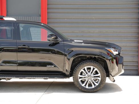 Used 2026 Toyota 4Runner Limited AWD/4WD image 4