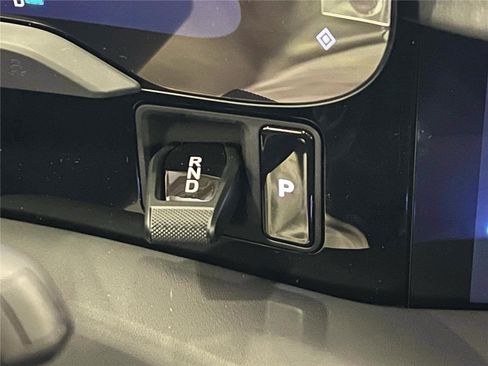 New 2026 Porsche Taycan 4S image 19