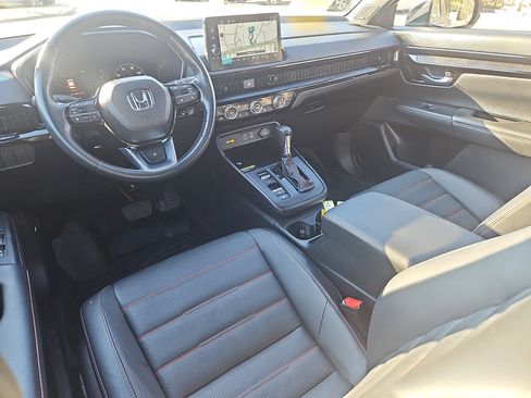 Used 2023 Honda CR-V Sport Touring image 3